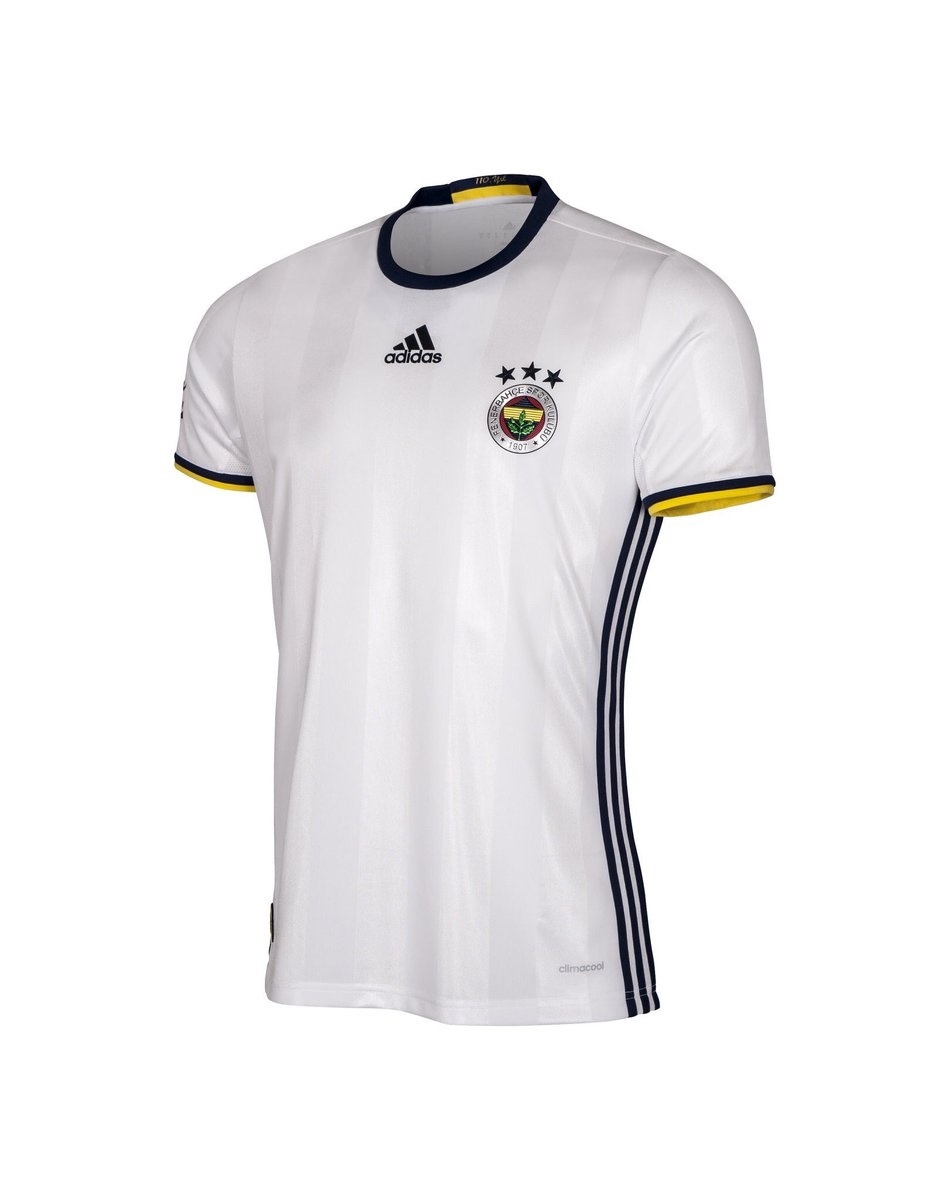 İşte Fenerbahçe'nin yeni sezon formaları