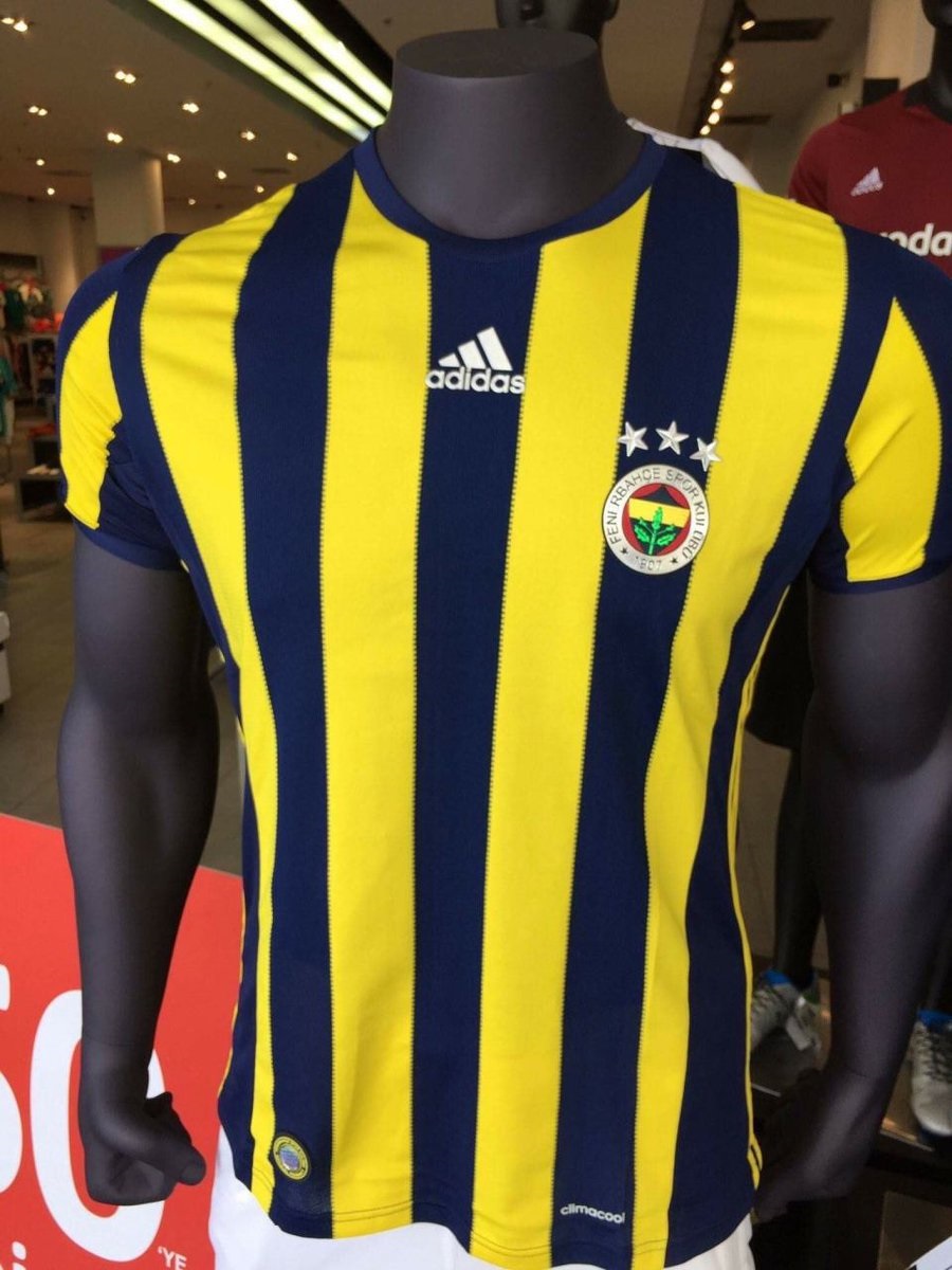 İşte Fenerbahçe'nin yeni sezon formaları
