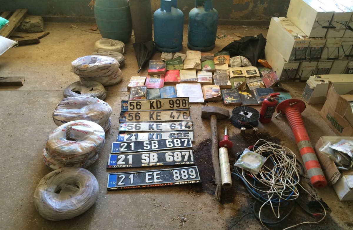 PKK deposundan resmi plakalar çıktı