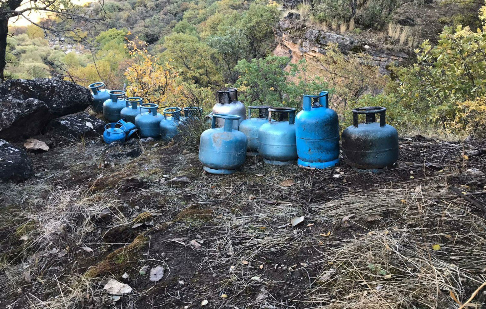 Teröristlerin inleri imha edildi Teröristlerin inleri imha edildi