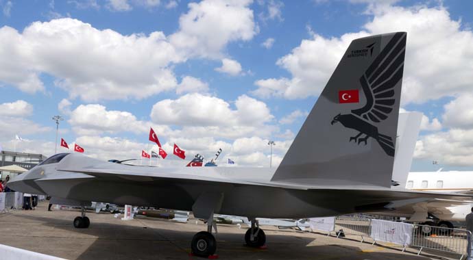 Milli Muharip Uçak ilk kez sergileniyor Milli Muharip Uçak ilk kez sergileniyor