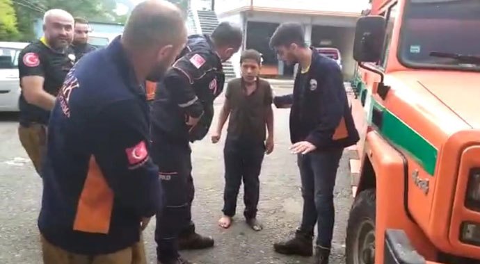 Rize'de kaybolan 11 yaşındaki çocuk 12 kilometre uzaklıkta bulundu