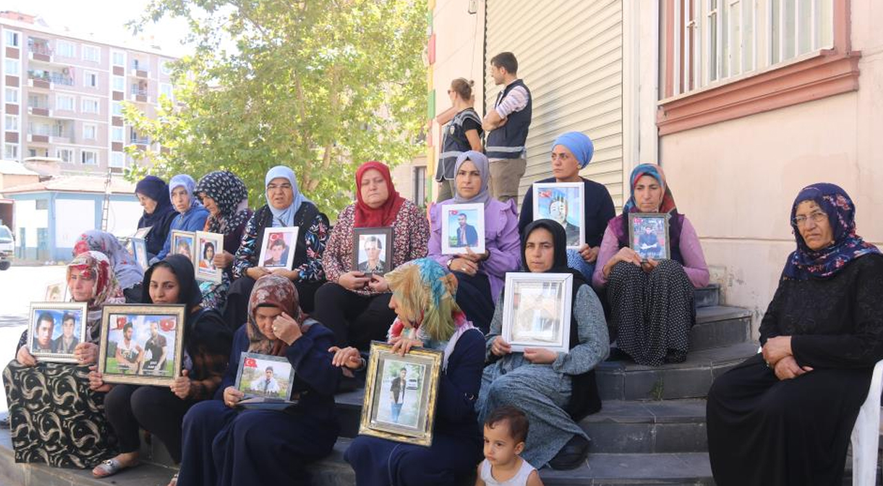 Diyarbakır annelerinin evlat nöbetinde acılı bekleyiş sürüyor: 3 yıl geride kaldı