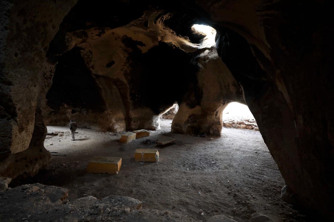 Filistin direnişinin tanığı Bedeviler Mağarası İsrail engeli nedeniyle bakımdan mahrum