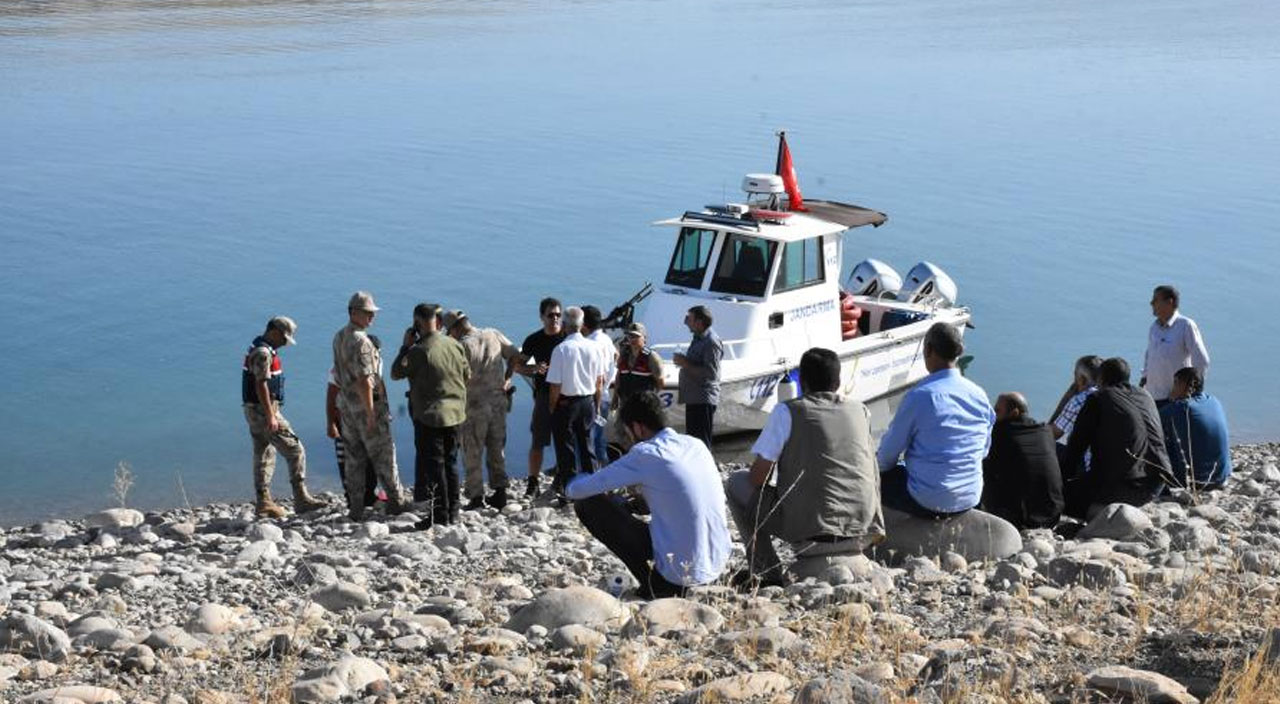 Balık tutkusu canından etti… Okul müdürü balıklara bağlı bulundu