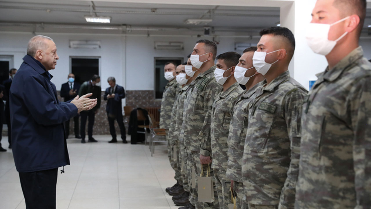 Cumhurbaşkanı Erdoğan Yüksekova'da: Mehmetçiğe iftar sürprizi