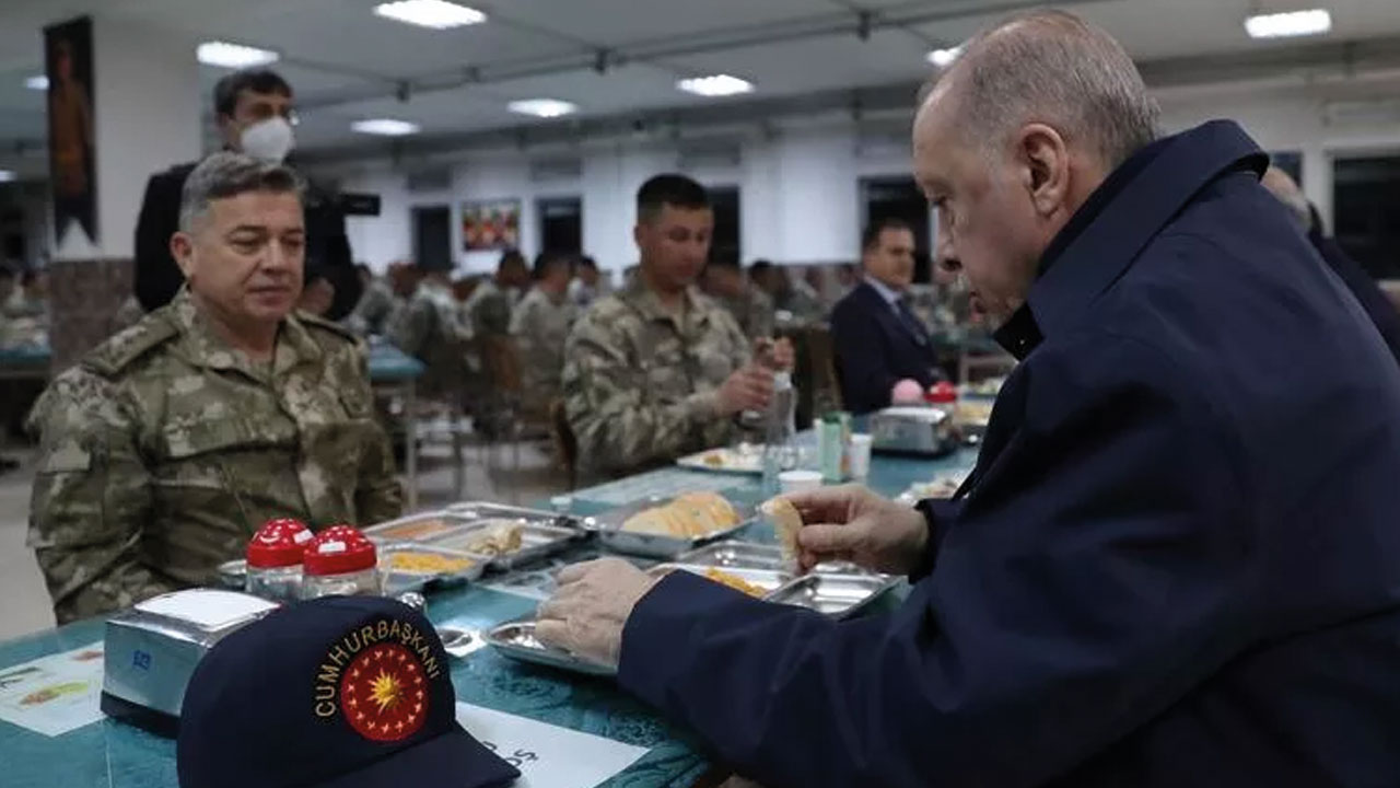 Cumhurbaşkanı Erdoğan Yüksekova'da: Mehmetçiğe iftar sürprizi