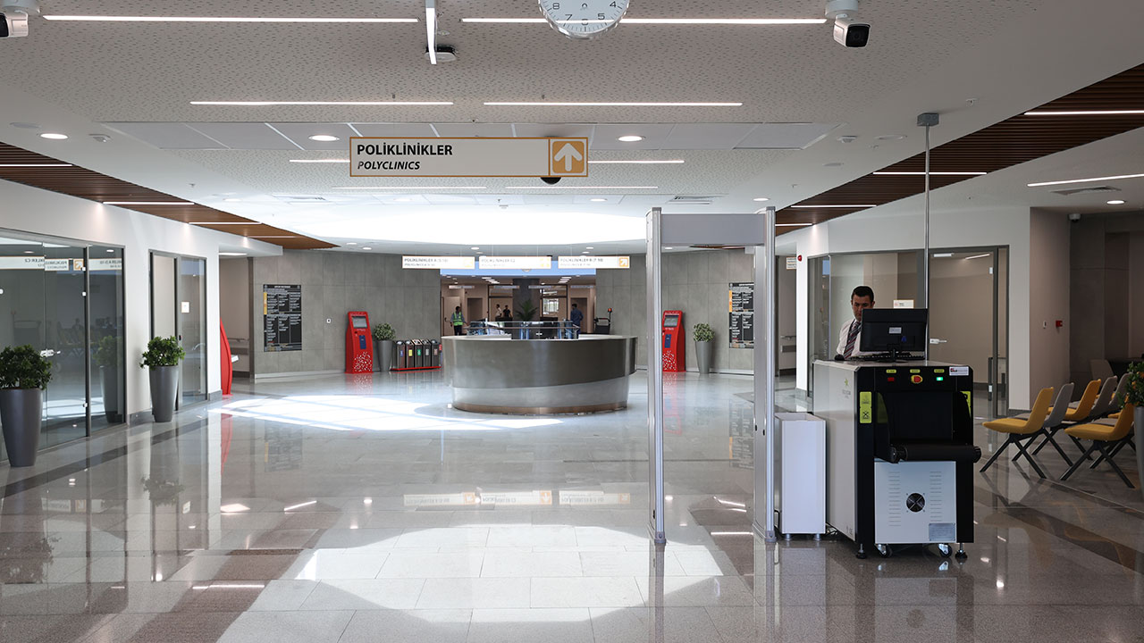 Son dakika... Erdoğan, gençler Türkiye'yi terk ediyor diyen muhalefete yüklendi: Her türlü sinsiliği yapıyorlar