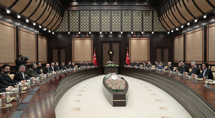 Cumhurbaşkanı Erdoğan, sinema sektörü temsilcilerini kabul etti