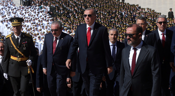 Devletin zirvesi Anıtkabir'de