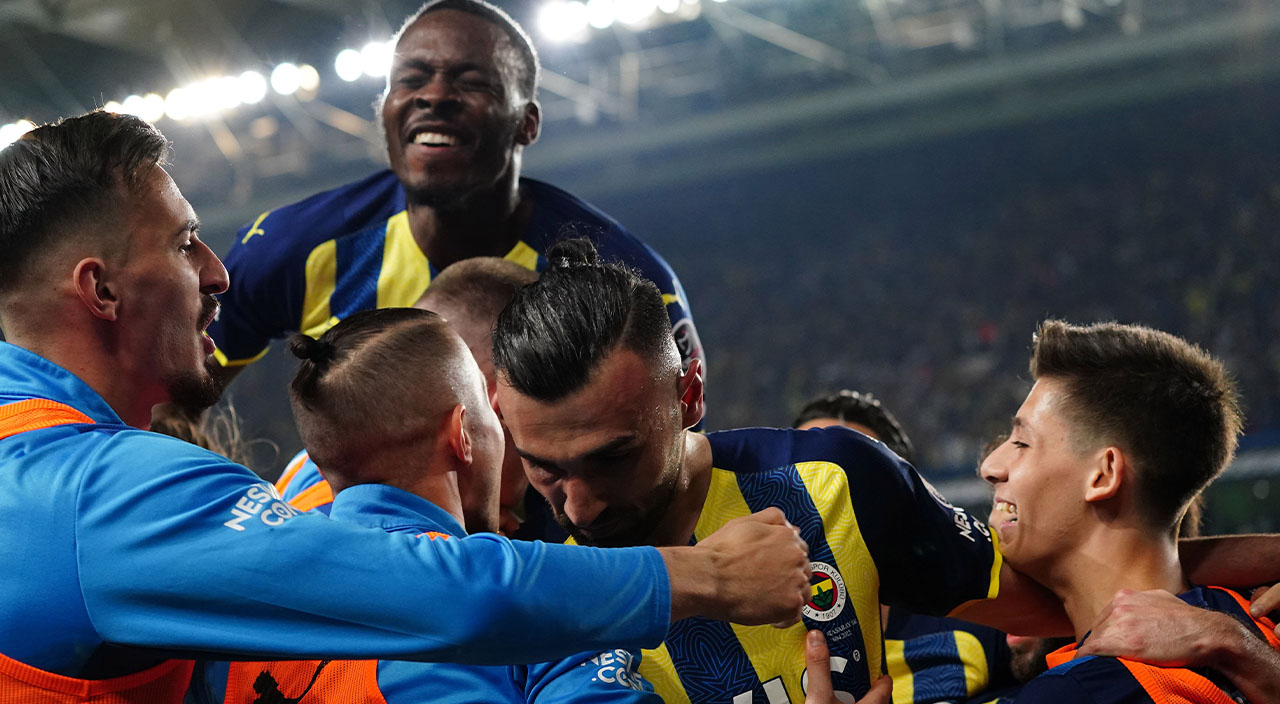 Son sekiz maçta 7. galibiyet! Dev derbiden Fenerbahçe galip ayrıldı