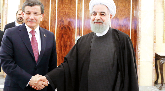 Davutoğlu'ndan İran'a çağrı: Bölgemizi başkasına  bırakmayalım