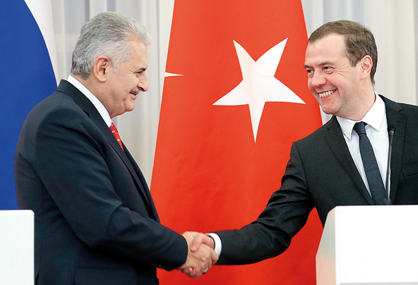 Binali Yıldırım: Şanghay 5’lisi AB alternatifi değil