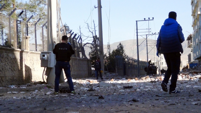 Mardin Kızıltepe'deki patlamanın şiddeti gün ağarınca ortaya çıktı