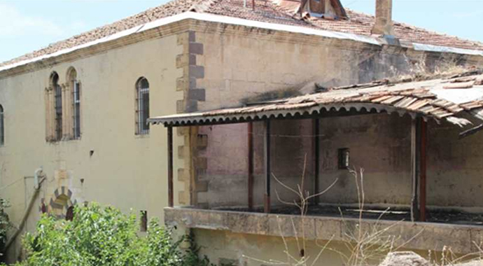 Zerda dizisinin çekildiği konak çürümeye terk edildi