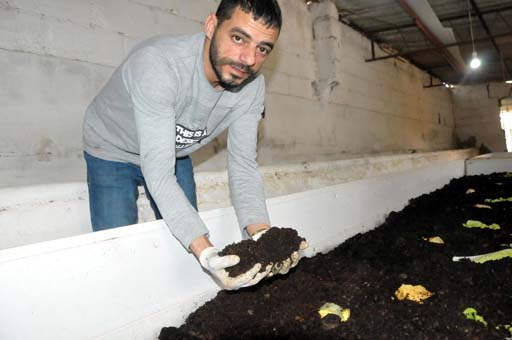 Günde 1 saat çalışıyor! Paraya para demiyor...