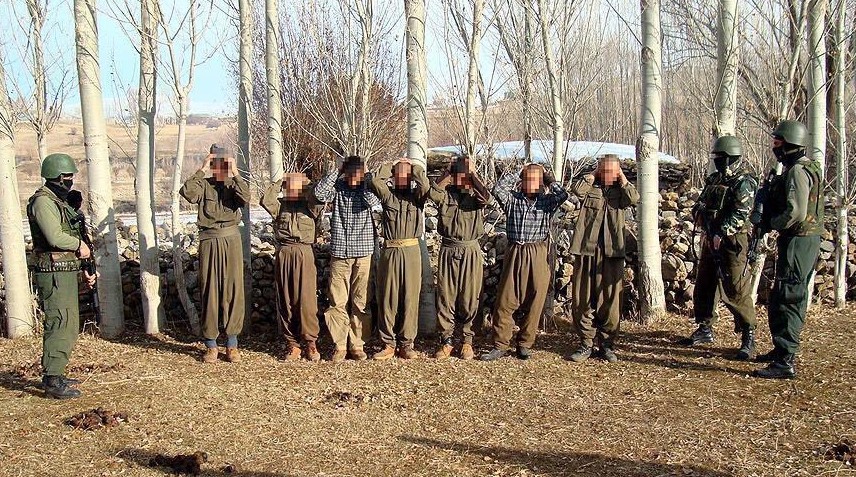 8 terörist daha teslim oldu