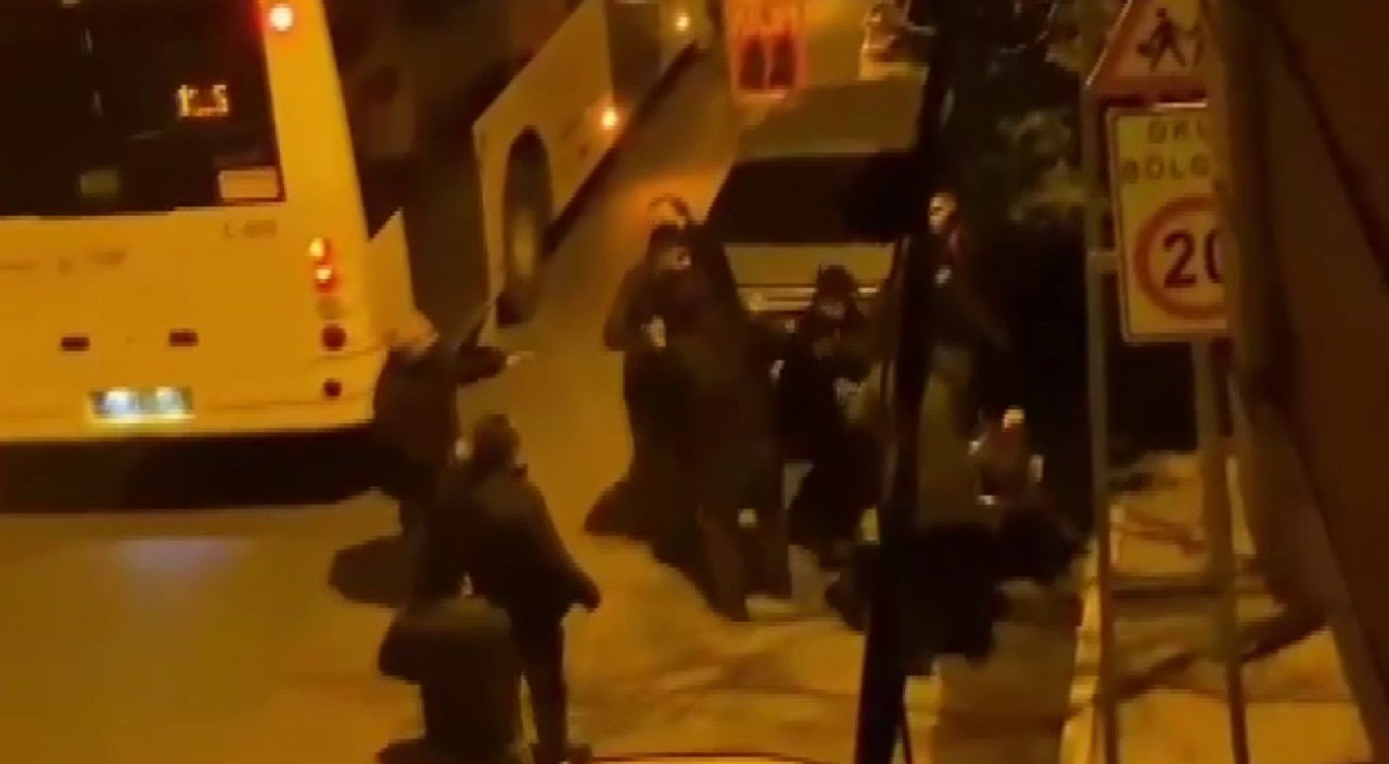 Sultanbeyli’de beş kişi İETT şoförünü darbederek hastanelik etti!