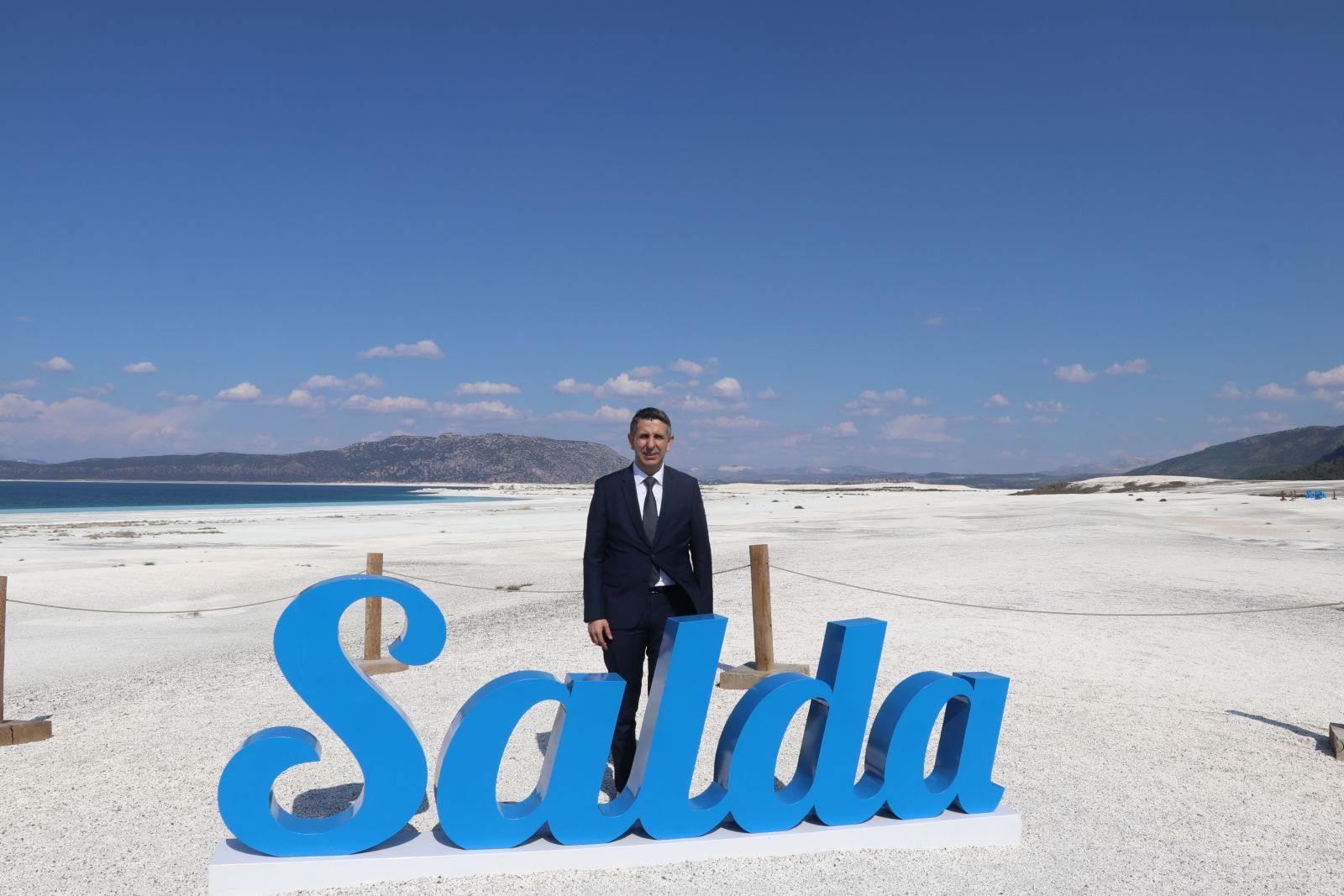 Bakanlıktan 'Salda Gölü bataklığa dönüştü' iddialarına cevap