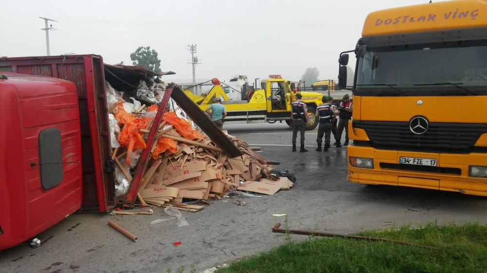 Sis zincirleme kazaya sebep oldu, yaralılar var