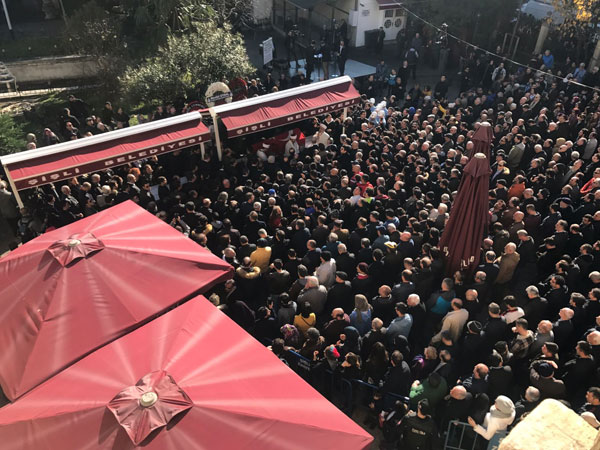 Yeşilçam'ın usta oyuncusu Münir Özkul son yolculuğuna uğurlandı