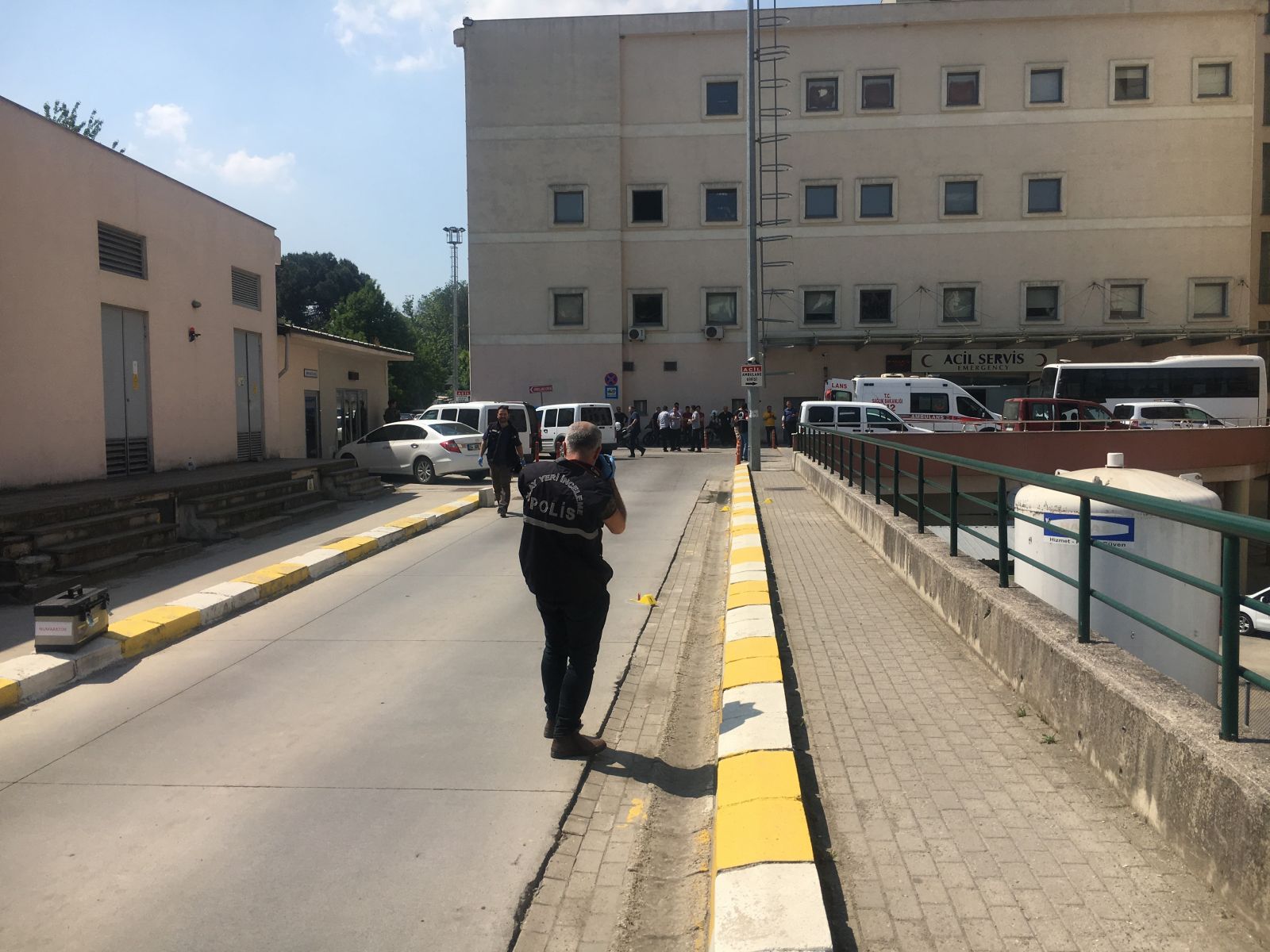 Sakarya’da silahlı çatışma: 4 ölü, 2’si polis 11 yaralı