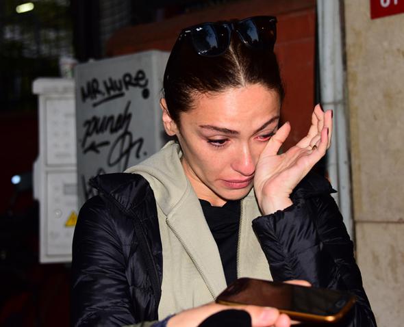 Sinem Öztürk gözyaşlarına boğuldu