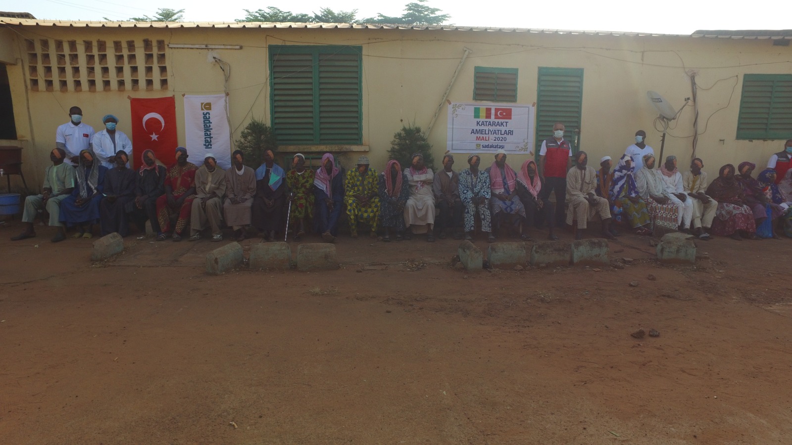 Sadakataşı’ndan Mali’ye sağlık desteği