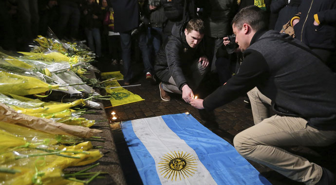 Futbolcu Emiliano Sala'yı arama çalışmaları su altında devam edecek Futbolcu Emiliano Sala'yı arama çalışmaları su altında devam edecek