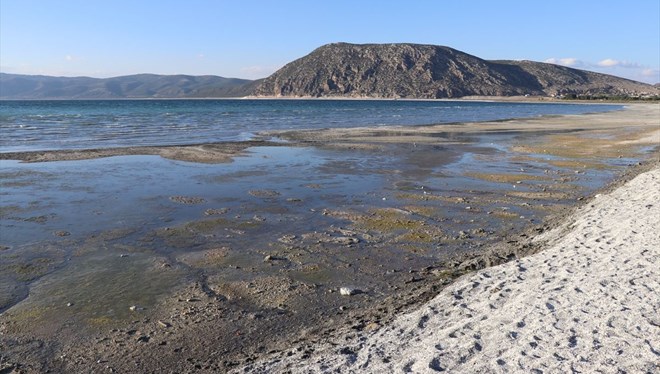 Salda Gölü'ndeki renk değişikliğine ilişkin açıklama Salda Gölü'ndeki renk değişikliğine ilişkin açıklama