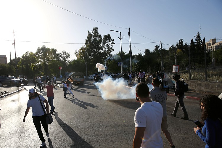 İşgalci İsrail, Filistin'e destek yürüyüşünde şiddet uyguladı