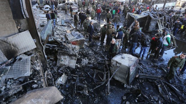 Peş peşe saldırılar! Şam kan gölü