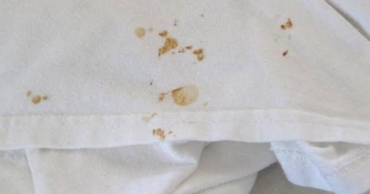 Ne çeyiz ne de anılar sararsın | Sandık lekesi nasıl çıkar