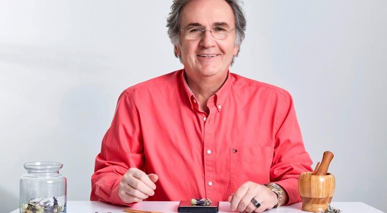 Prof. Dr. Saraçoğlu tarifini verdi: Karaciğeri temizleyen maydanoz limon kürü! 15 gün boyunca tüketince karaciğeriniz yenilenecek Prof. Dr. Saraçoğlu tarifini verdi: Karaciğeri temizleyen maydanoz limon kürü! 15 gün boyunca tüketince karaciğeriniz yenilenecek