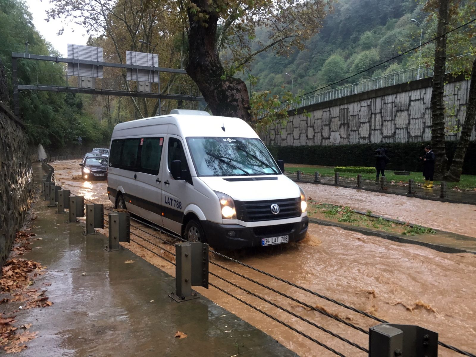 İstanbul'da beklenen yağmur başladı!