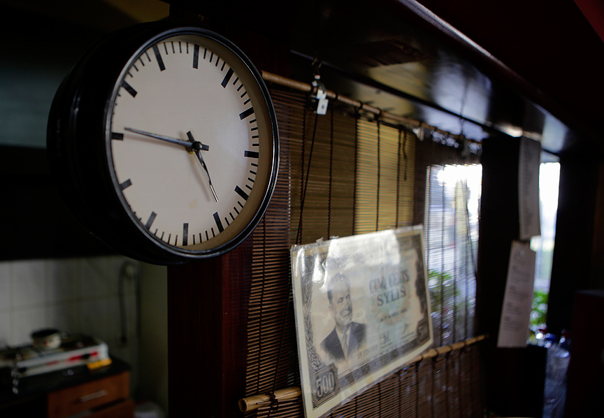 Tito fotoğrafları gölgesinde Osmanlı bozası