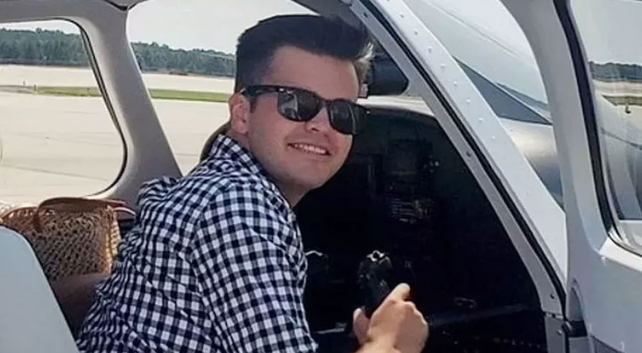 İniş takımlarına zarar veren pilot özür dileyip uçaktan atladı İniş takımlarına zarar veren pilot özür dileyip uçaktan atladı