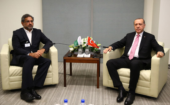 Cumhurbaşkanı Erdoğan, Macron ile görüştü