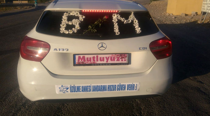 Antalyalı astsubay, Sasonlu aşiret kızıyla Kürtçe halaylar eşliğinde evlendi