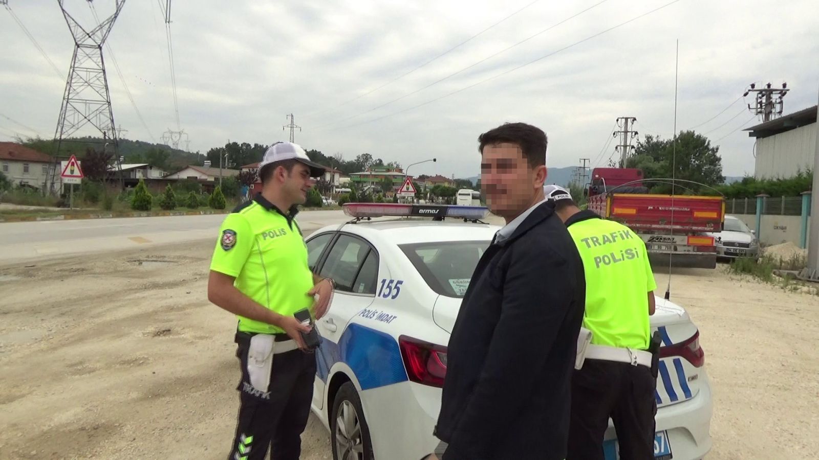 Radara giren sürücüden şaşırtan söz: Bu arabaya niye 250 km hız yaptılar o zaman