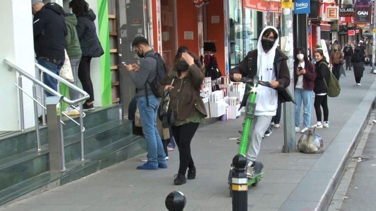 İstanbul trafiğinde ‘scooter’ tehlikesi:‘Hayalet gibi  her yerden  çıkıyorlar’