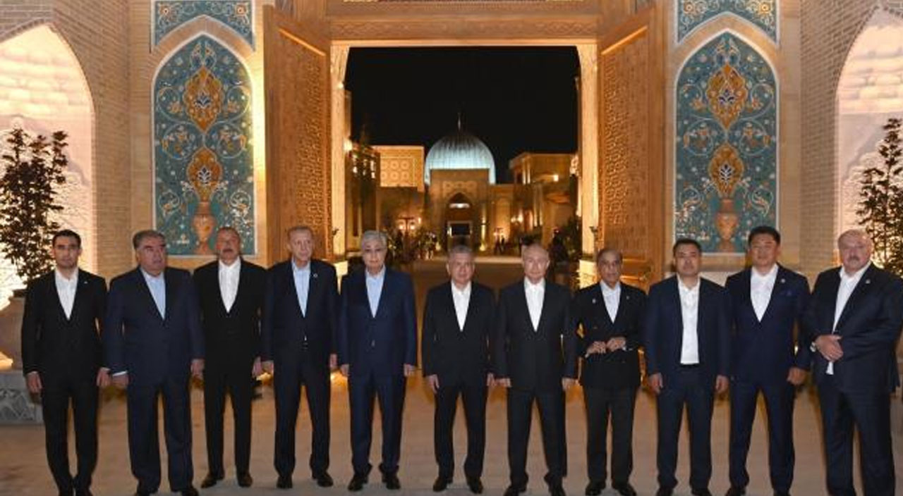 Şanghay İşbirliği Örgütü Zirvesi'nde dikkat çeken kare: Toplu fotoğrafa katılmayan tek lider… Nedenini yetkili isim açıkladı