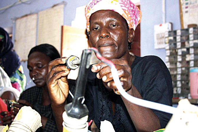 Yalın Ayaklar Koleji