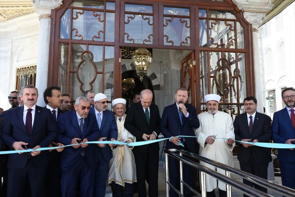 Cumhurbaşkanı Erdoğan, Fatih Sultan Mehmed Türbesi'nin açılışını yaptı
