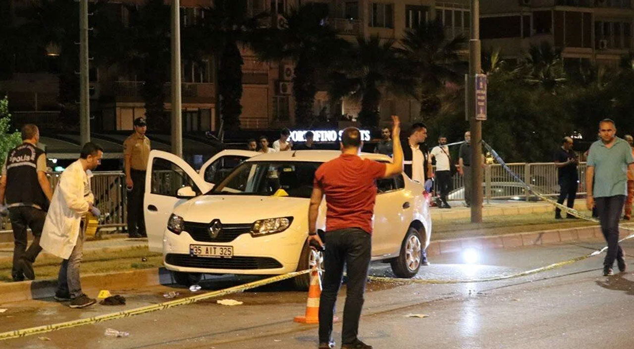 İzmir’de otomobile silahlı saldırı: Tribün lideri hayatını kaybetti