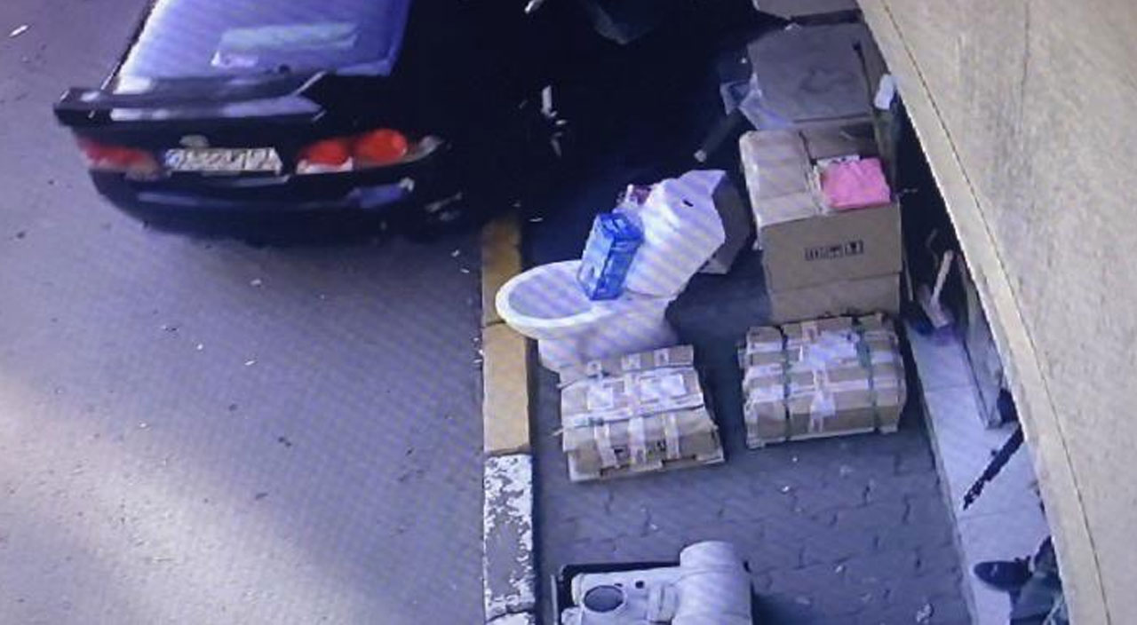 Karaköy’de ortalık savaş alanına döndü: Tekme ve yumruklar havada uçuştu