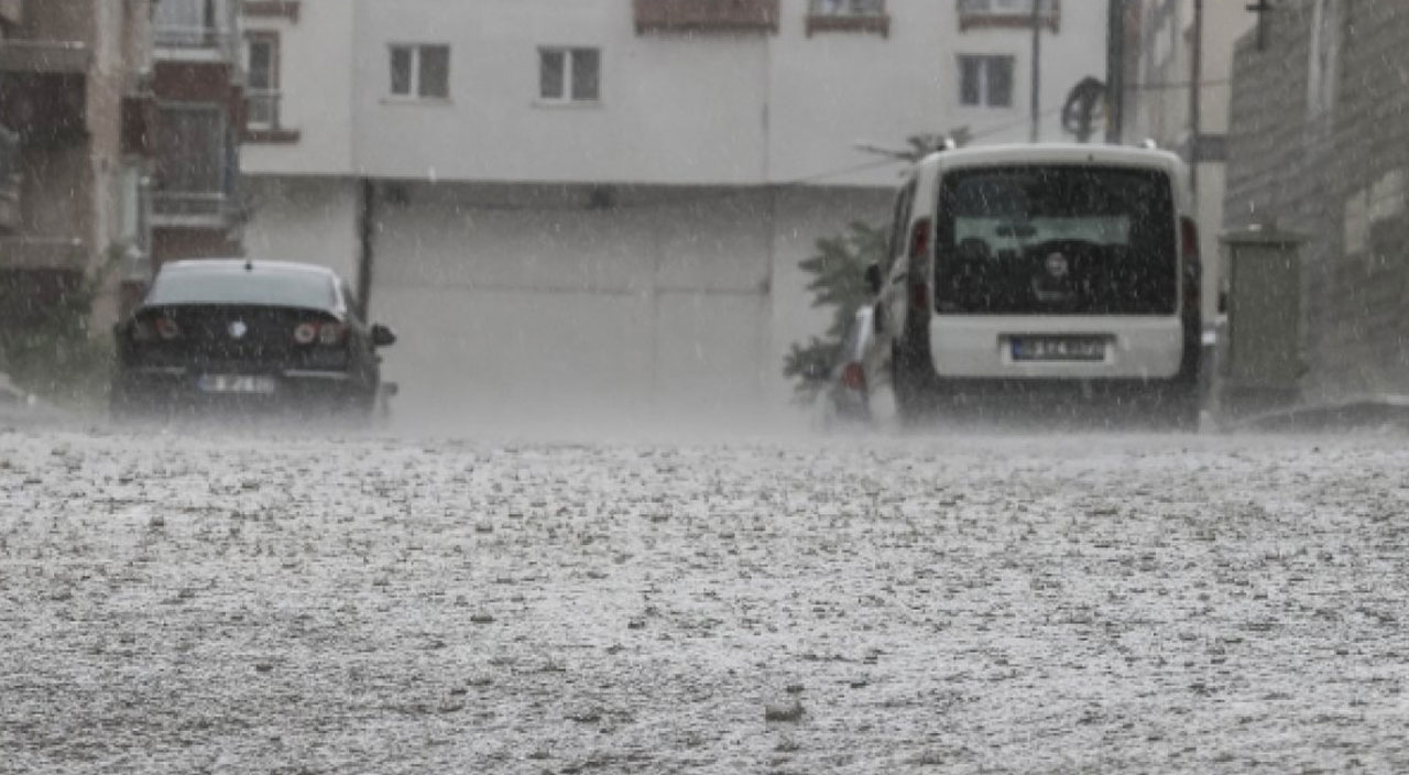 Meteoroloji’den çok sayıda kent için kuvvetli yağış uyarısı: 2 bölge hariç her yer yağış alacak! (9 Haziran 2022 hava durumu)