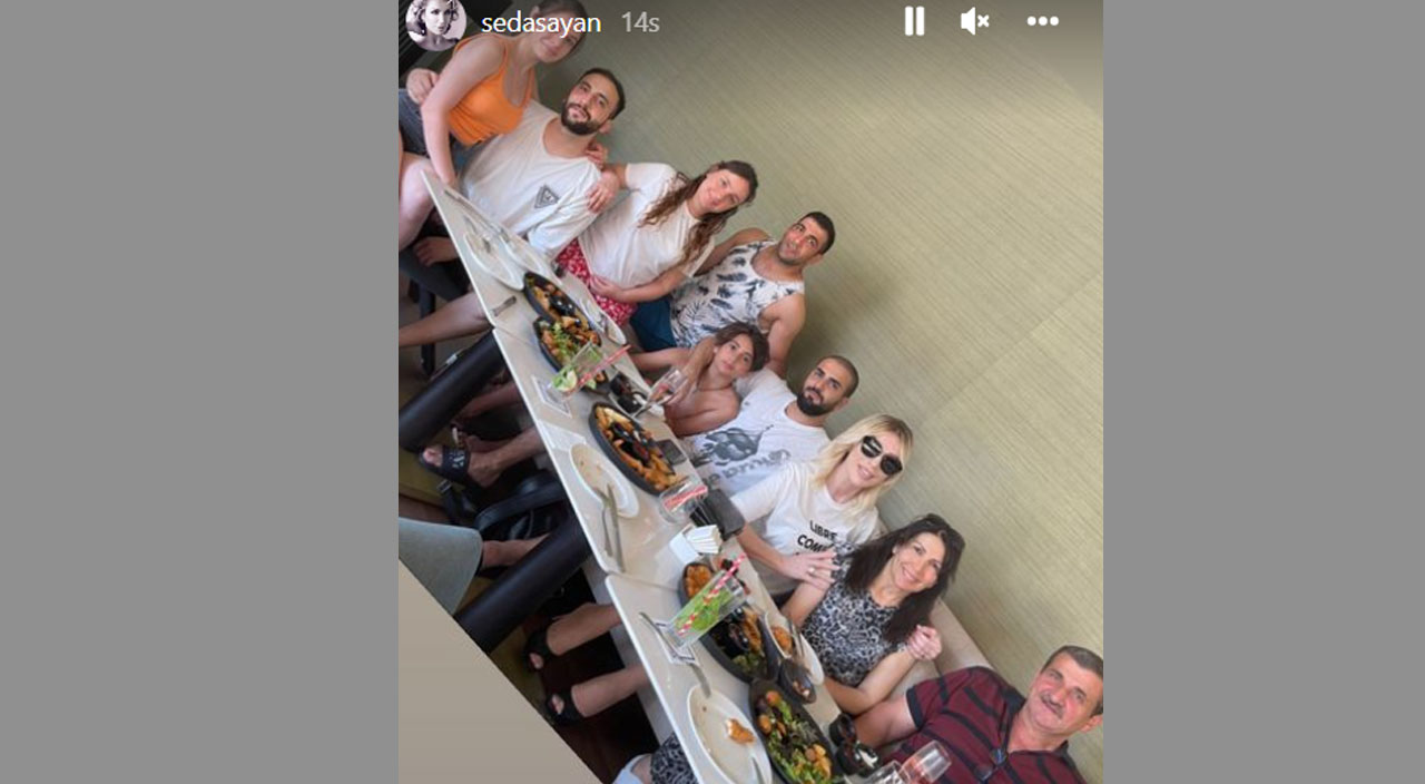 Eşinin memleketine el öpmeye giden Seda Sayan kayınvalidesi ile fotoğraf paylaştı