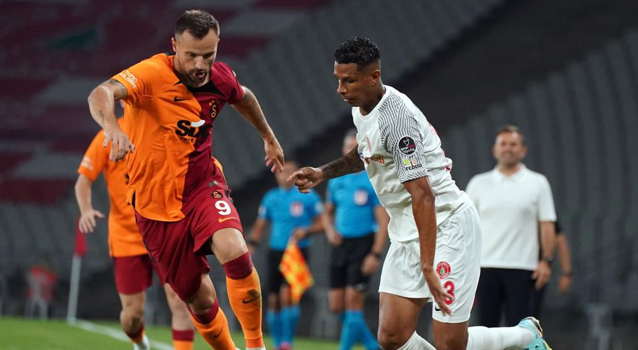 Bafetimbi Gomis'ten 2 maçta 6 puan! Galatasaray Ümraniyespor'u geç gelen golle devirdi