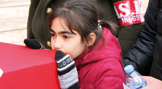 İki kahramanı daha uğurladık, mekânınız cennet olsun